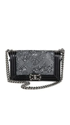 What Goes Around Comes Around Chanel Black Patent Boy Medium -Jacquemus Shop wgadb366091071b 1677779907467 2 0. UX357 QL90