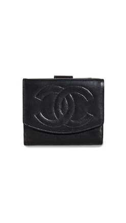 What Goes Around Comes Around Chanel Black Lambskn Timeless Cc Compact Wallet -Jacquemus Shop wgadb366941071c 1678822791379 2 0. UX357 QL90