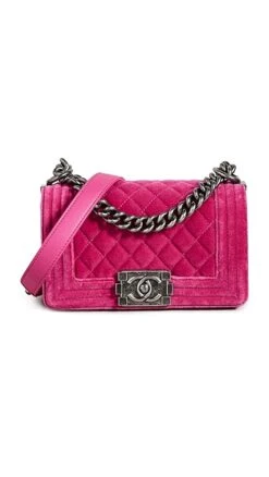 What Goes Around Comes Around Chanel Pink Velvet Boy Small -Jacquemus Shop wgadb3669811de9 1678914362816 2 0. UX357 QL90