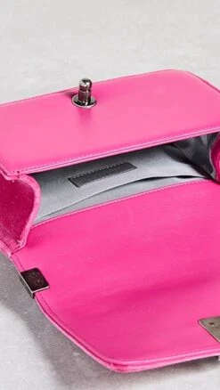 What Goes Around Comes Around Chanel Pink Velvet Boy Small -Jacquemus Shop wgadb3669811de9 1678914363069 2 0. UX357 QL90