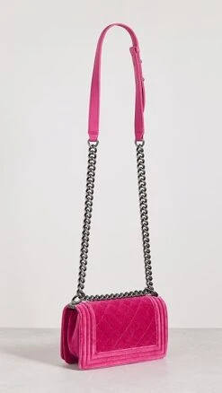 What Goes Around Comes Around Chanel Pink Velvet Boy Small -Jacquemus Shop wgadb3669811de9 1678914364111 2 0. UX357 QL90