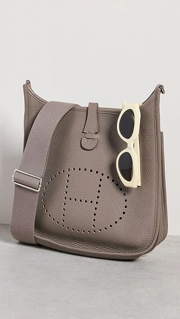 What Goes Around Comes Around Hermes Grey Clemence Evelyne III Pm Bag 4 What Goes Around Comes Around Hermes Grey Clemence Evelyne III Pm Bag - Image 2