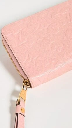 What Goes Around Comes Around Louis Vuitton Pink Empreinte Ab Zippy Wallet -Jacquemus Shop wgadb3682411de9 1681399222038 2 0. UX357 QL90