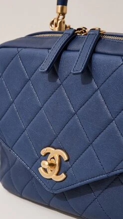 What Goes Around Comes Around Chanel Blue Lambskin Envelope Flip Top Handle Bag 11 What Goes Around Comes Around Chanel Blue Lambskin Envelope Flip Top Handle Bag -Jacquemus Shop wgadb36832102c9 1681839343239 2 0. UX357 QL90