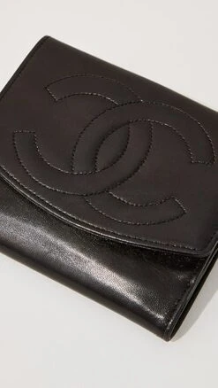 What Goes Around Comes Around Chanel Black Lambskin Timeless CC Compact Wallet -Jacquemus Shop wgadb368621071b 1683306148168 2 0. UX357 QL90