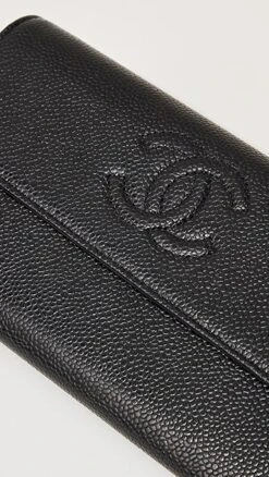 What Goes Around Comes Around Chanel Black Caviar Long Wallet -Jacquemus Shop wgadb368641071b 1683306350983 2 0. UX357 QL90