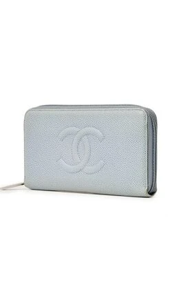 What Goes Around Comes Around Chanel Blue Caviar Ziparound Wallet -Jacquemus Shop wgadb36866102c9 1683313577137 2 0. UX357 QL90