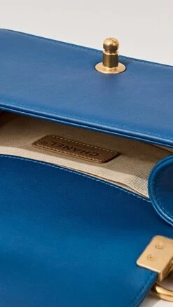 What Goes Around Comes Around Chanel Blue Lambskin Chain Boy Bag -Jacquemus Shop wgadb36868102c9 1683300314056 2 0. UX357 QL90