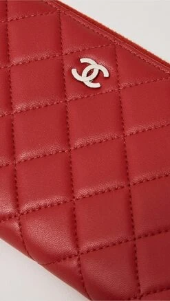 What Goes Around Comes Around Chanel Red Lambskin Zip Around Wallet -Jacquemus Shop wgadb36875102d9 1683315299096 2 0. UX357 QL90