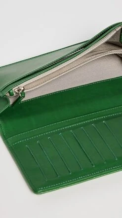 What Goes Around Comes Around Chanel Green Caviar Long Wallet -Jacquemus Shop wgadb36941102c8 1684246684056 2 0. UX357 QL90