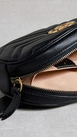 What Goes Around Comes Around Gucci Black Leather Belt Bag -Jacquemus Shop wgadb369461071b 1684332993687 2 0. UX357 QL90