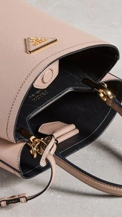 What Goes Around Comes Around Prada Pink Saffiano Painer Bag -Jacquemus Shop wgadb3699411de9 1683930925341 2 0. UX357 QL90